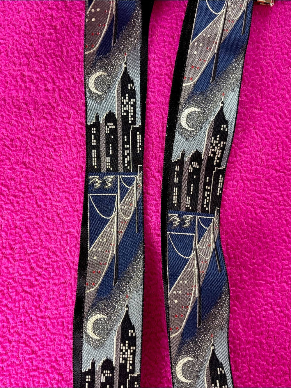 Vintage 90s TRAFALGAR Premium Silk Suspenders Made in England City Skyline - Picture 2 of 9